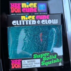 Nice Cube Glitter & Glow Squishy Toy